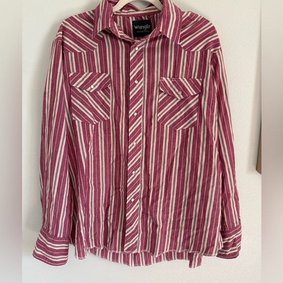 Men’s Wrangler Burgundy and Cream Striped Western Shirt Button Down Size XL - Picture 1 of 3